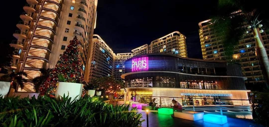 Azure Urban Staycation In * Manila