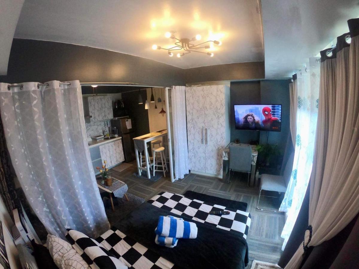 Apartment Azure Urban Staycation In